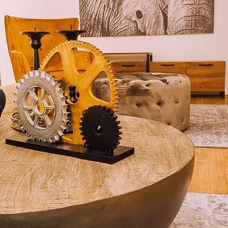 Newly Renovated Super-chic Appartement