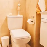 Newly Renovated Super-chic نيقوسيا