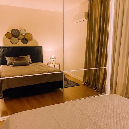 Newly Renovated Super-chic