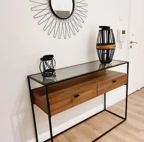 Newly Renovated Super-chic Nikósie