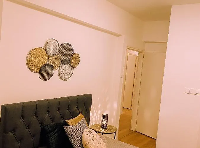 Newly Renovated Super-chic Apartmán *