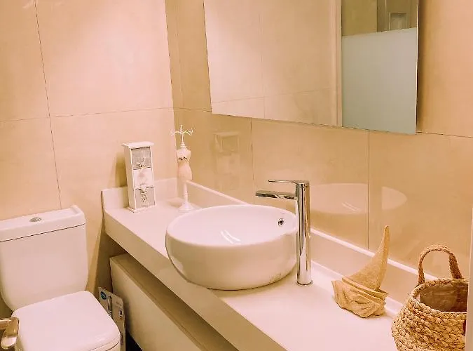 Newly Renovated Super-chic アパート